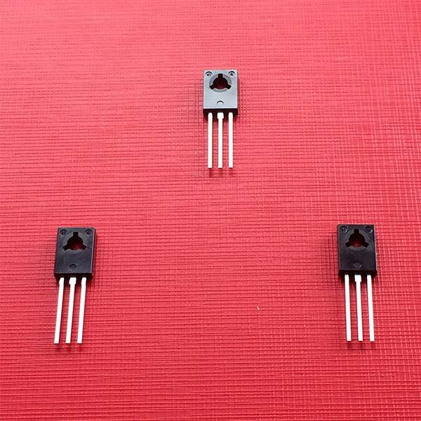 三極管與MOS管這么相似，能夠替換使用嗎？